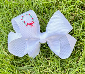 Embroidered Wreath Bow - White